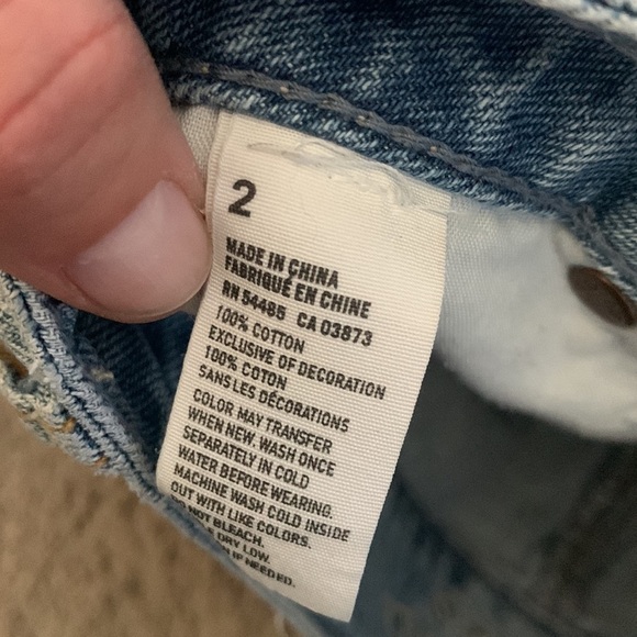 American Eagle Distressed Shortie Jean Shorts Size 2 - Picture 6 of 11